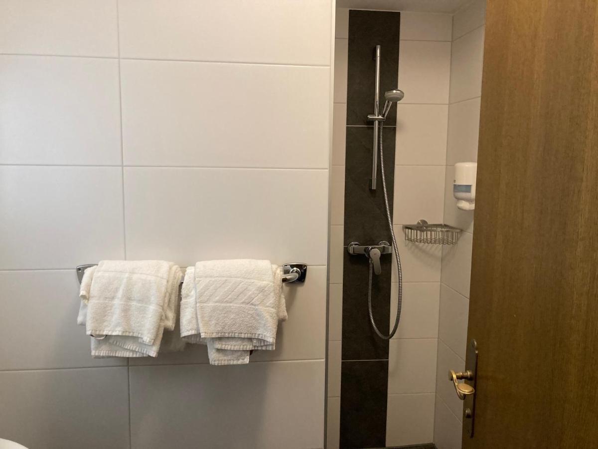 Dorfgasthof Hotel Staberhof Kellerberg Екстериор снимка