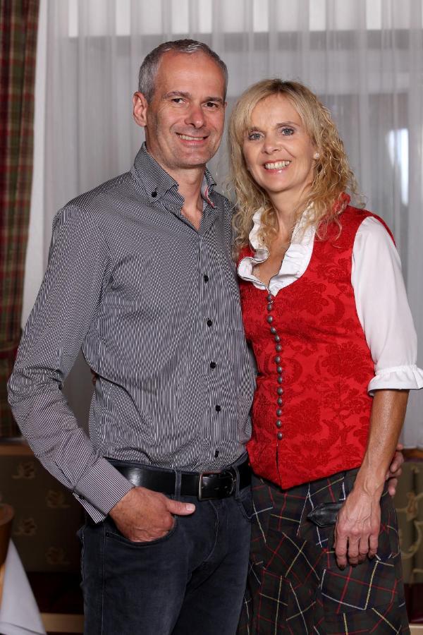 Dorfgasthof Hotel Staberhof Kellerberg Екстериор снимка